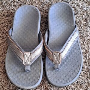 Vionic Tide II - Women's Orthopedic Sandals-- Pewter Metallic Size 5